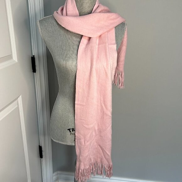 Green Red & Pink Women's Scarves GUC - Picture 6 of 7